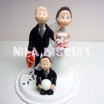 Miniatura personalizada dos noivos com filho