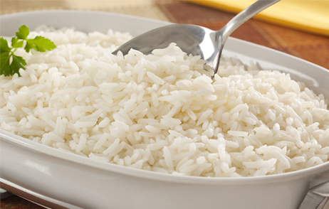 arroz branco cozido