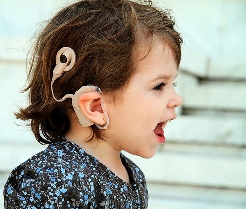 Descubra as diferenças entre a surdez e a deficiência auditiva