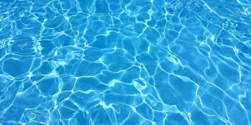 Não sabe por que usar água potável para abastecer a sua piscina? Acesse e conheça as vantagens!