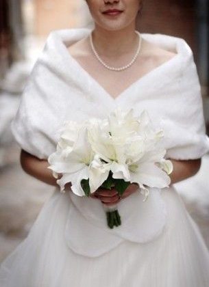 Confira no texto a seguir quais pontos você deve levar em consideração ao escolher o vestido de noiva perfeito para o inverno.