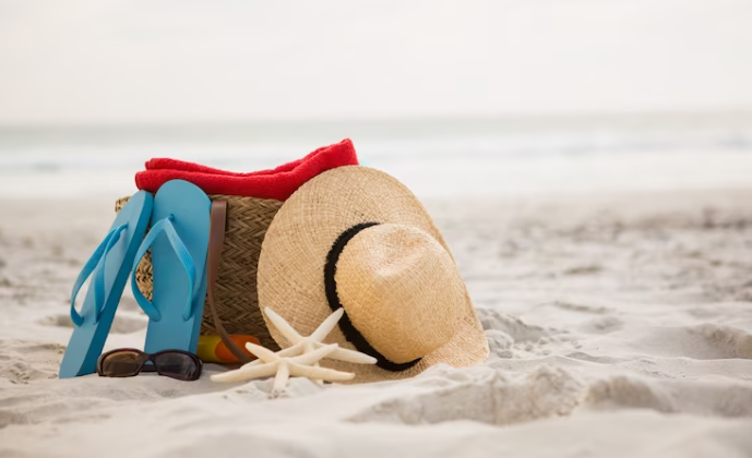 Está planejando as férias na praia e ainda não fez sua mala? Saiba quais itens não podem ser deixados para trás!